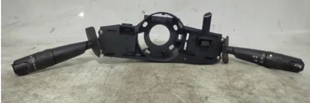 AD216 CH DE SETA PICASSO ANTIGA