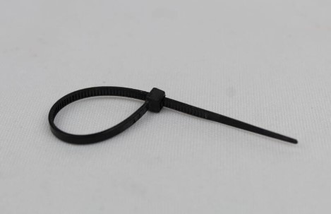 101002 ABRACADEIRA (10CM) 100X2,5MM PRETA (STARK)