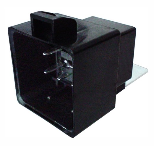 DNI8111 RELE AUXILIAR 12V 5T S10 GM TERM.AGULHA C/CAPA